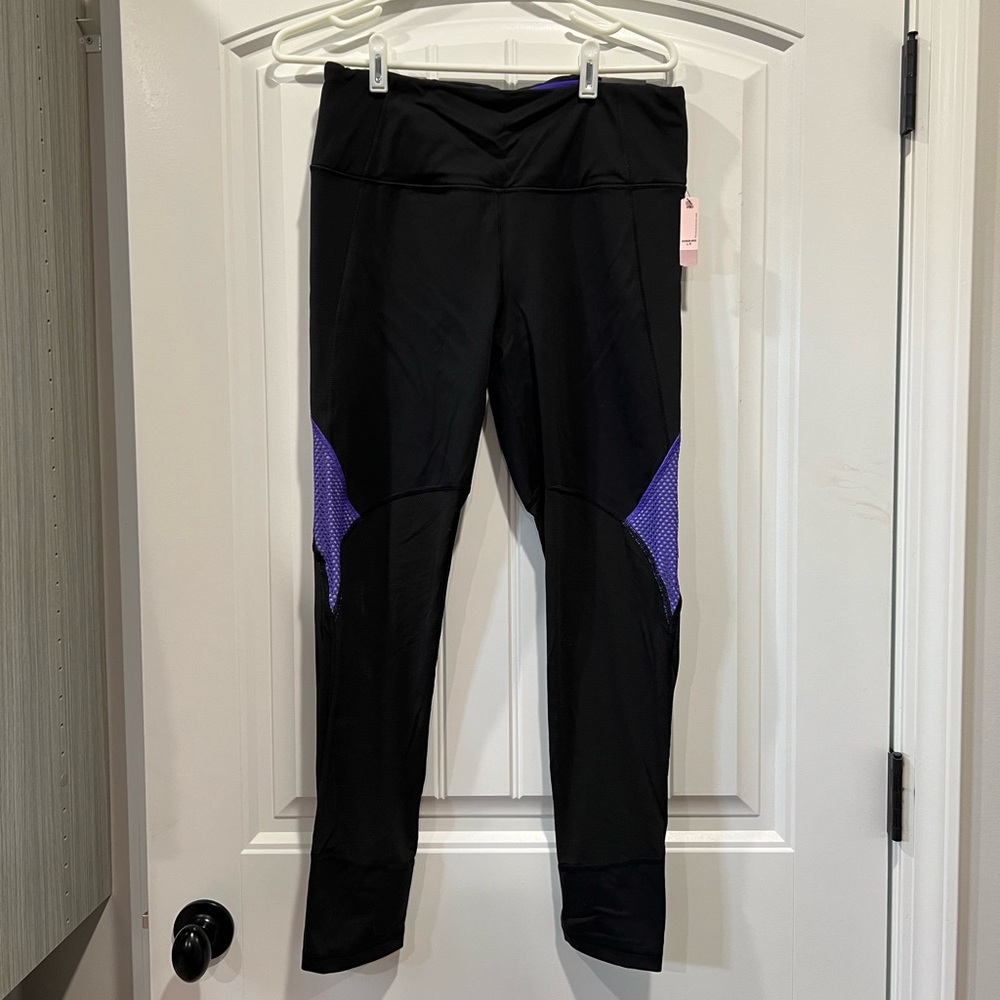 Victoria’s Secret VSX Sport Knockout Mid-Rise Legging